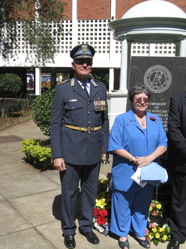 1401e-Lt.Gen.Carlo Gagiano-Dr Edwina Ward-EdwinSwales