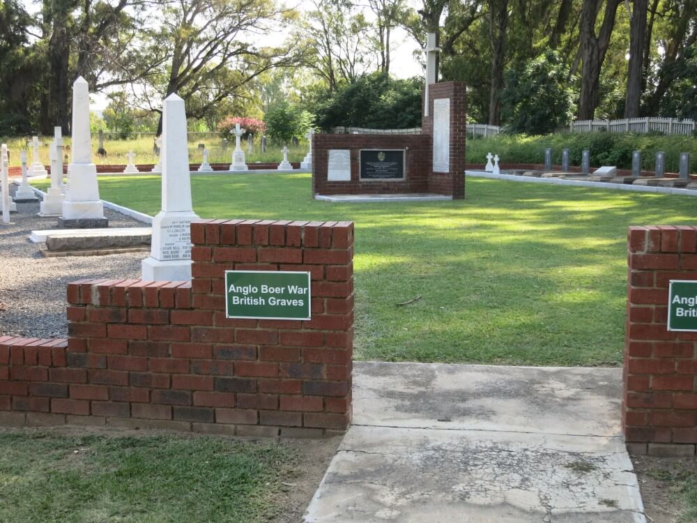 1415bLadysmithTownCemetery