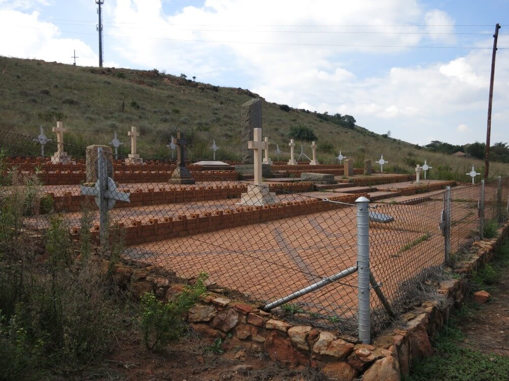 1415dDiamondHillCemetry S25'48.373 E28'29.396