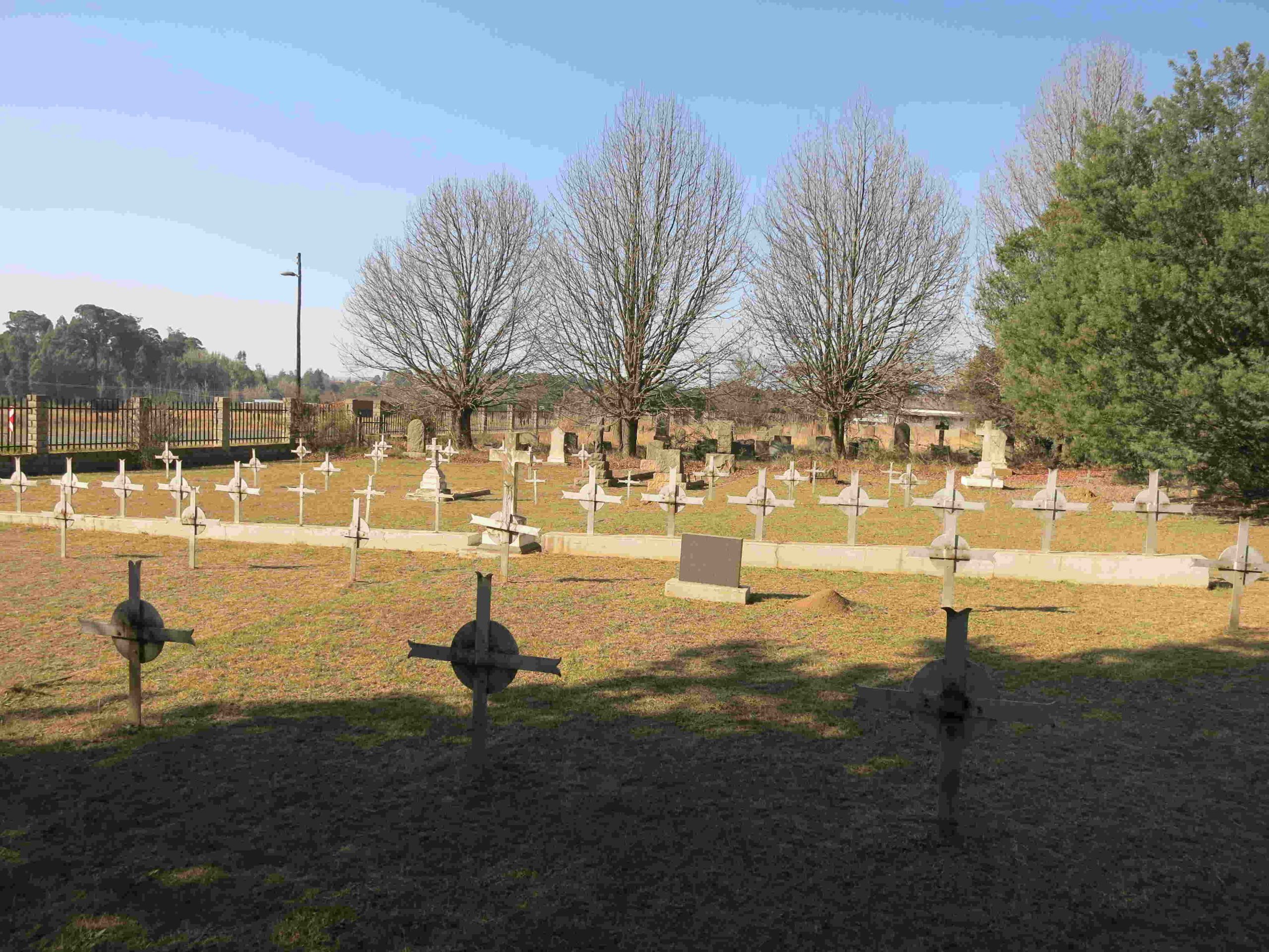 Machadodorp Cemetery S25'40.0650 E 030'14.5080 (1)